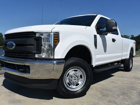 Used 2019 Ford F250 XL w/ XL Value Package image 5