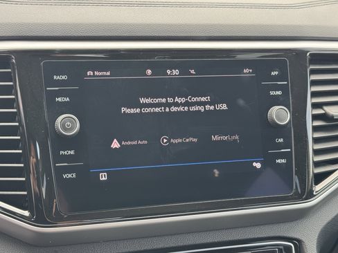 Certified 2022 Volkswagen Atlas SE w/ Panoramic Sunroof Package image 25