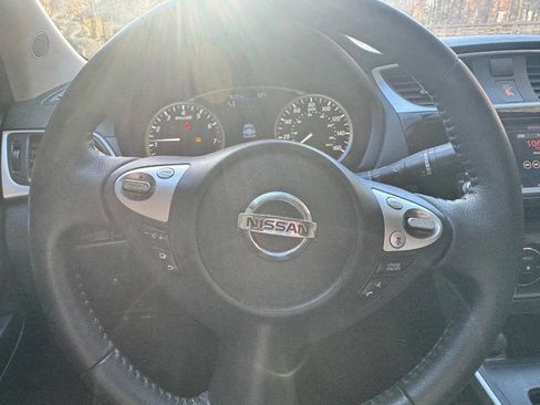 Used 2019 Nissan Sentra SV w/ Special Edition Package image 26