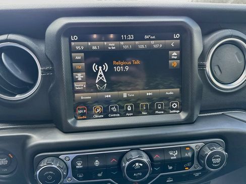 Certified 2023 Jeep Wrangler Unlimited Sahara w/ Cold Weather Group AWD/4WD image 16