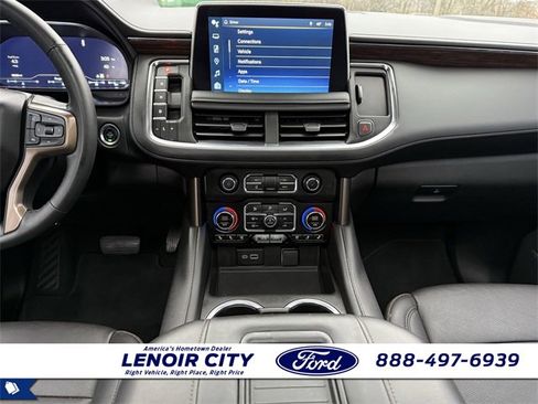 Used 2023 Chevrolet Suburban High Country image 14