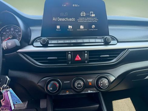 Used 2021 Kia Forte LXS FWD image 13