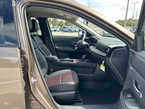 New 2026 Nissan Kicks SR w/ Illumination Package image 34