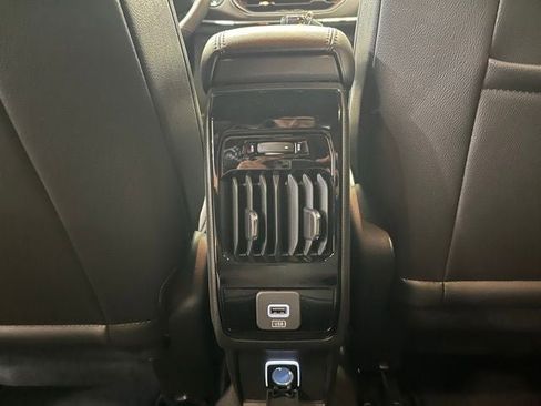 New 2026 Jeep Compass Limited image 24