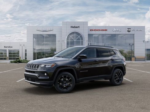 New 2026 Jeep Compass Latitude image 2