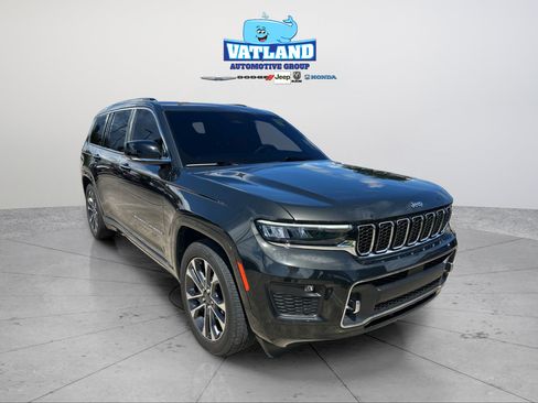 Certified 2023 Jeep Grand Cherokee L Overland w/ Rear Seat Video Group I AWD/4WD image 7