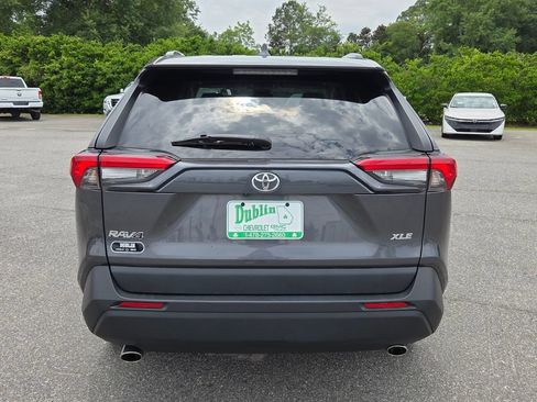 Used 2024 Toyota RAV4 XLE FWD image 9