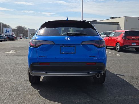 Certified 2026 Honda HR-V Sport image 6