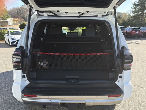 Certified 2025 Toyota 4Runner Trailhunter image 31