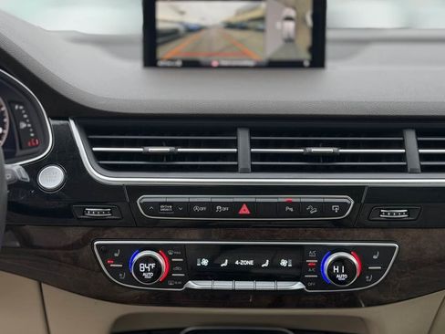 Used 2017 Audi Q7 3.0T Premium Plus w/ Premium Plus Package image 21