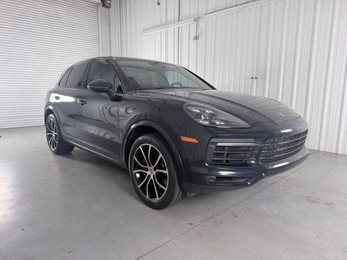 Used 2019 Porsche Cayenne S AWD/4WD image 3