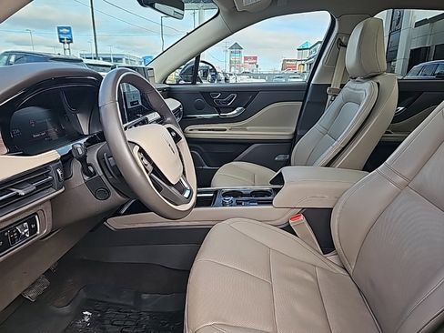 Used 2024 Lincoln Corsair Reserve w/ Equipment Group 201A image 9