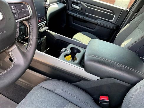 Used 2025 RAM 3500 Big Horn AWD/4WD image 21