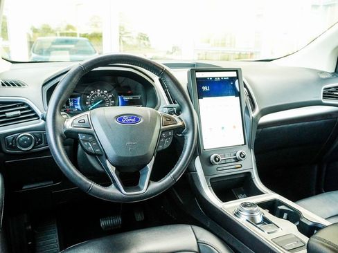 Used 2024 Ford Edge SEL image 12