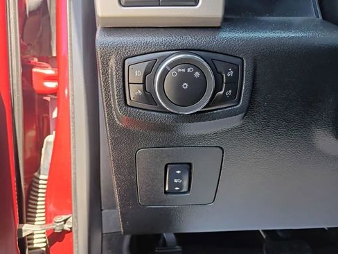 Used 2015 Ford F150 Lariat w/ Equipment Group 502A Luxury RWD image 17