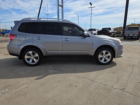 Used 2011 Subaru Forester 2.5XT Touring w/ Popular Equipment Group 4B image 6