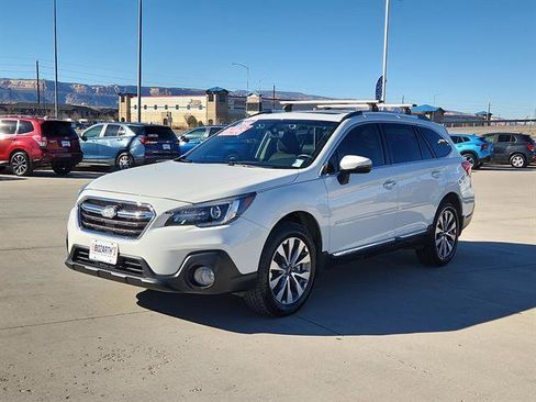 Used 2018 Subaru Outback 3.6R Touring w/ Popular Package #3 image 2