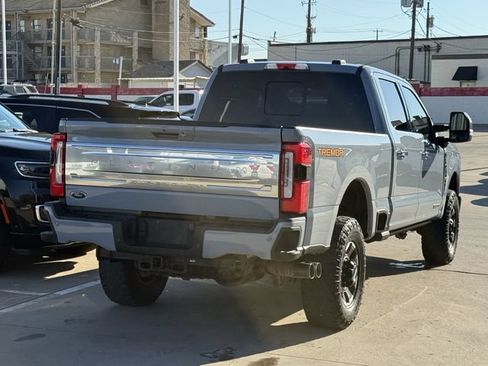 Used 2024 Ford F250 Platinum w/ Tremor Off-Road Package AWD/4WD image 4