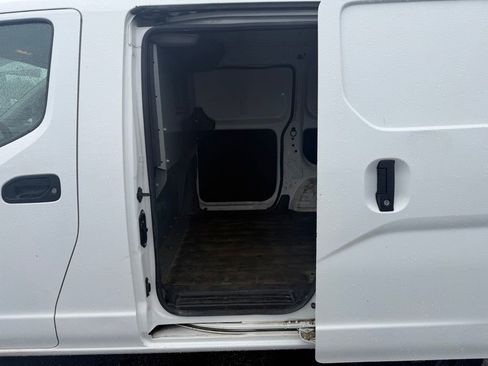 Used 2020 Nissan NV200 S FWD image 4
