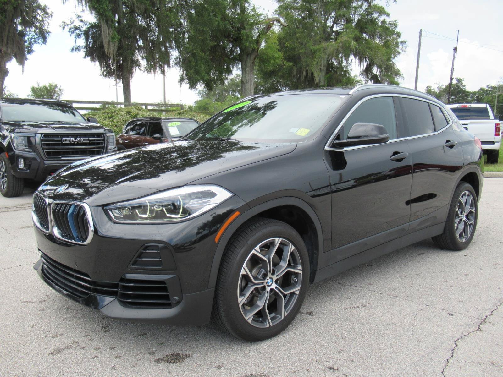 Used 2023 BMW X2 xDrive28i AWD/4WD image 3