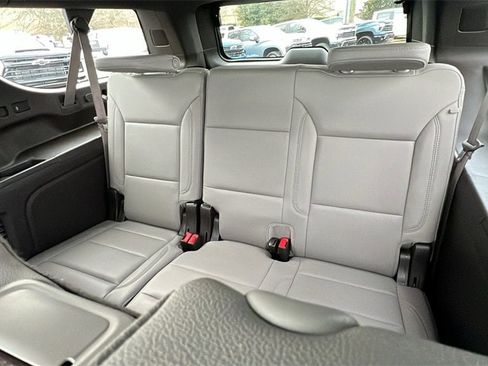 Certified 2023 Chevrolet Suburban LT w/ Luxury Package image 24