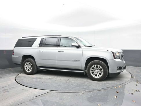 Used 2019 GMC Yukon XL SLT image 6
