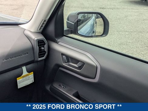 New 2025 Ford Bronco Sport Big Bend w/ Black Appearance Package AWD/4WD image 17