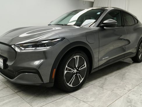 Used 2021 Ford Mustang Mach-E Select w/ Comfort/Appearance Package image 4