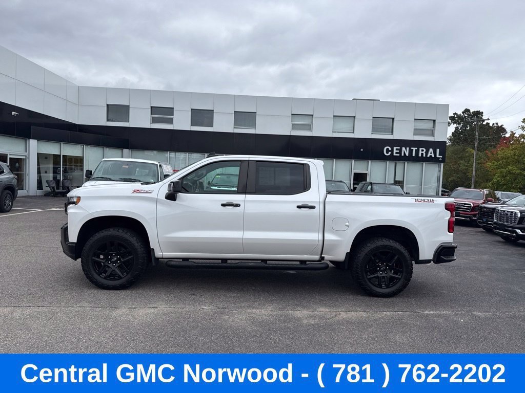 Used 2022 Chevrolet Silverado 1500 LT Trail Boss w/ LT Trail Boss Premium Package AWD/4WD image 2