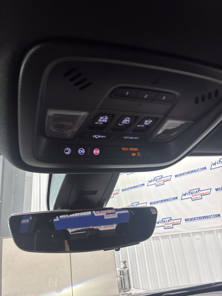 Used 2023 Chevrolet Traverse High Country w/ LPO, Floor Liner Package AWD/4WD image 32