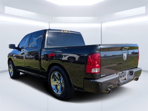 Used 2015 RAM 1500 Express image 5