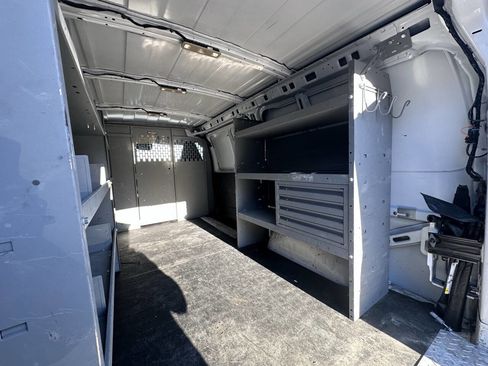 Used 2019 Chevrolet Express 3500 w/ Driver Convenience Package image 8