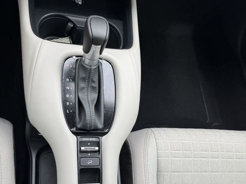 Used 2026 Honda HR-V LX image 25