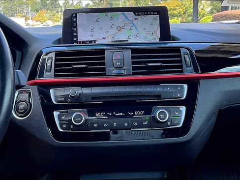 Used 2020 BMW 230i Convertible w/ Premium Package image 6