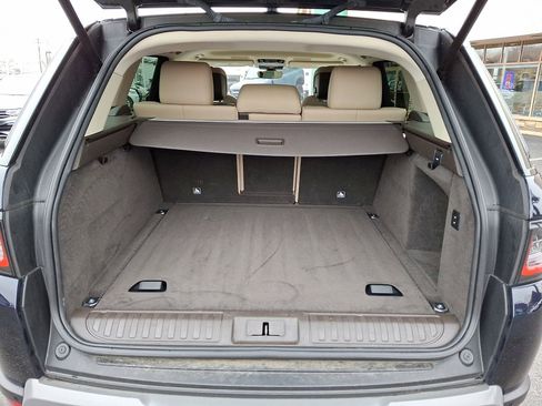 Used 2021 Land Rover Range Rover Sport SE image 28