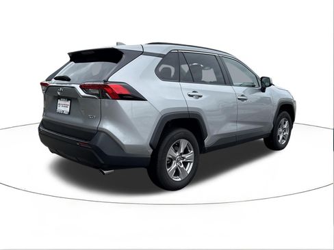 Used 2024 Toyota RAV4 XLE w/ Convenience Package FWD image 3