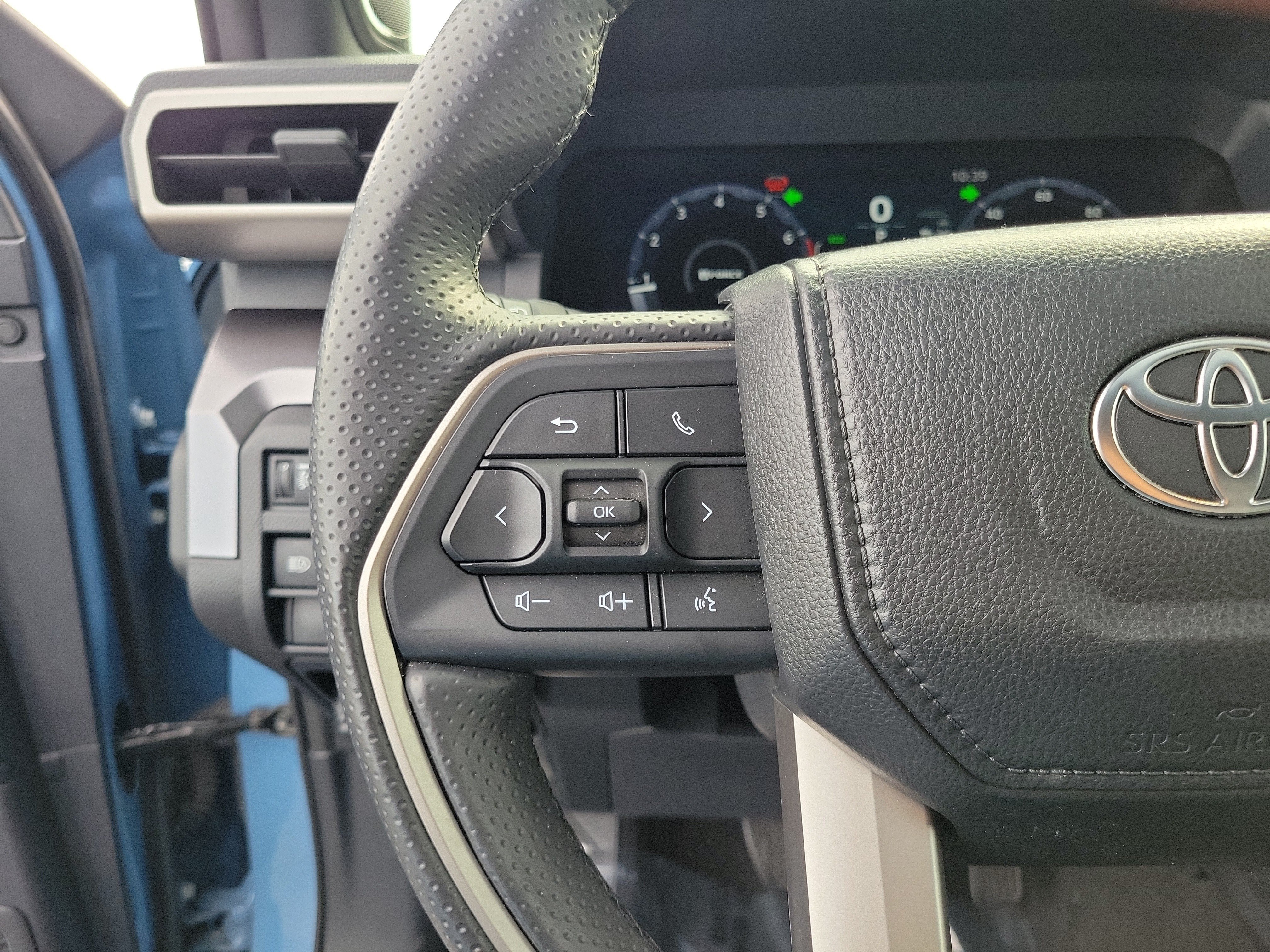 Used 2025 Toyota 4Runner TRD Off-Road Premium w/ Tow Technology Package AWD/4WD image 22
