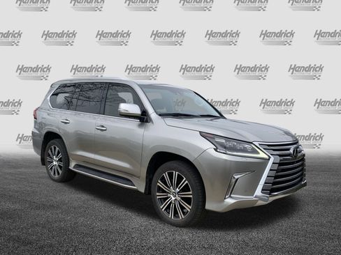 Used 2020 Lexus LX 570 4WD w/ Luxury Package image 2
