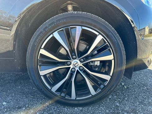 Used 2023 Volvo XC60 B5 Plus w/ Protection Package Premier image 22