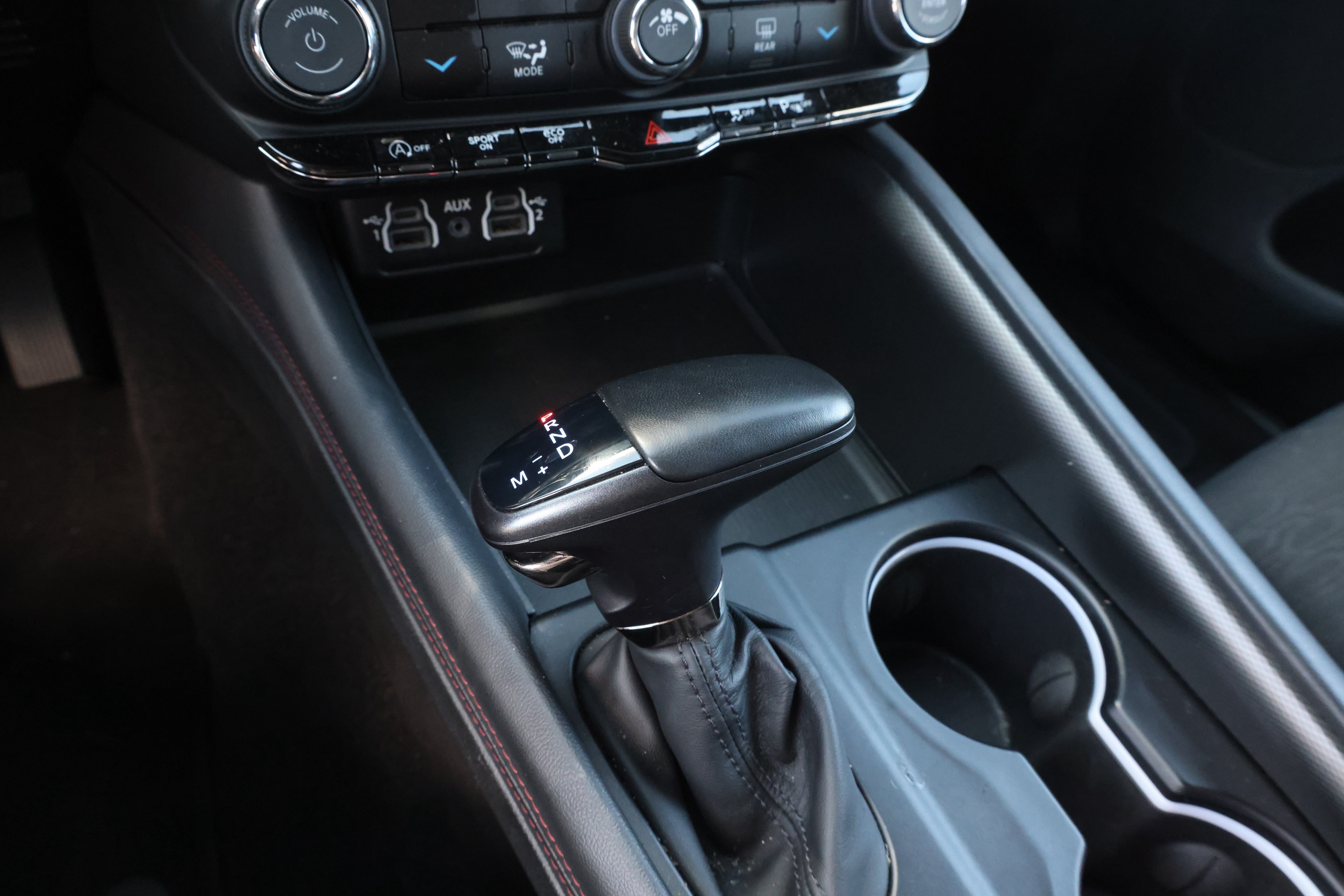 Used 2025 Dodge Durango GT RWD image 11