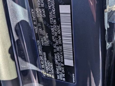 Certified 2023 Volvo XC90 B6 Plus w/ Protection Package image 32