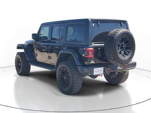 Used 2022 Jeep Wrangler Unlimited Rubicon w/ Cold Weather Group AWD/4WD image 3