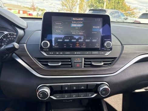 Used 2023 Nissan Altima 2.5 SV image 22