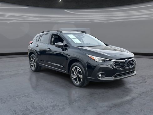 Certified 2025 Subaru Crosstrek 2.0i Premium image 2