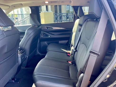 Used 2026 INFINITI QX60 Luxe w/ Cargo Package image 12