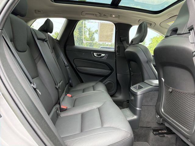 Used 2023 Volvo XC60 T8 Plus AWD/4WD image 11