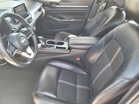 Used 2024 Nissan Altima 2.5 SR FWD image 15