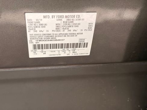 Used 2019 Ford Explorer XLT w/ Equipment Group 201A AWD/4WD image 9