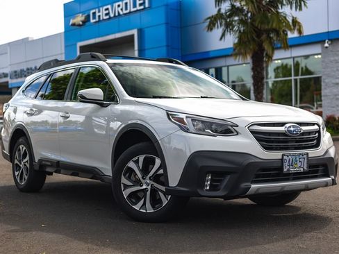 Used 2022 Subaru Outback Limited AWD/4WD image 1