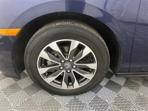 Used 2024 Honda Odyssey EX-L image 13